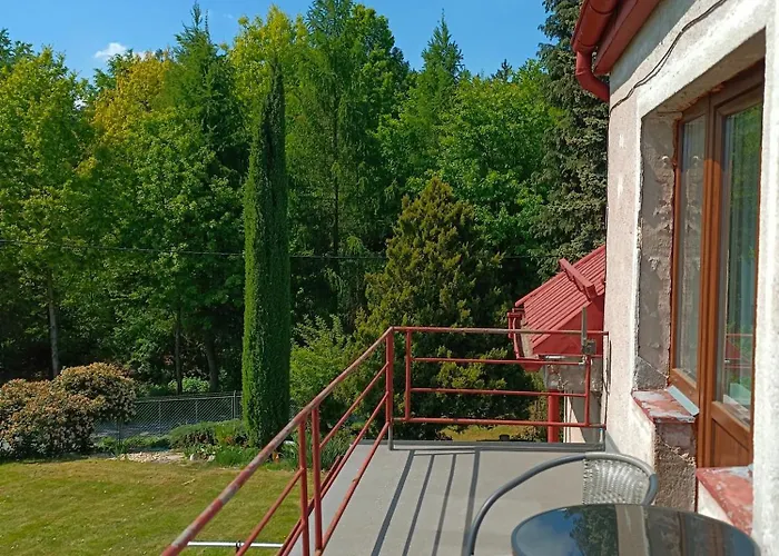 Za Lesem 民宿 Červený Kostelec